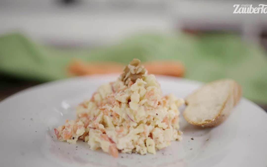 Pastinaken-Karotten-Salat mit Walnüssen
