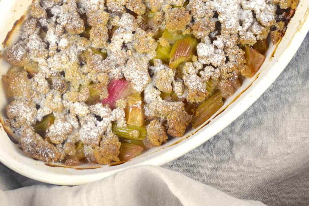 Rhabarbercrumble mit Apfel - Rezept für den Thermomix®