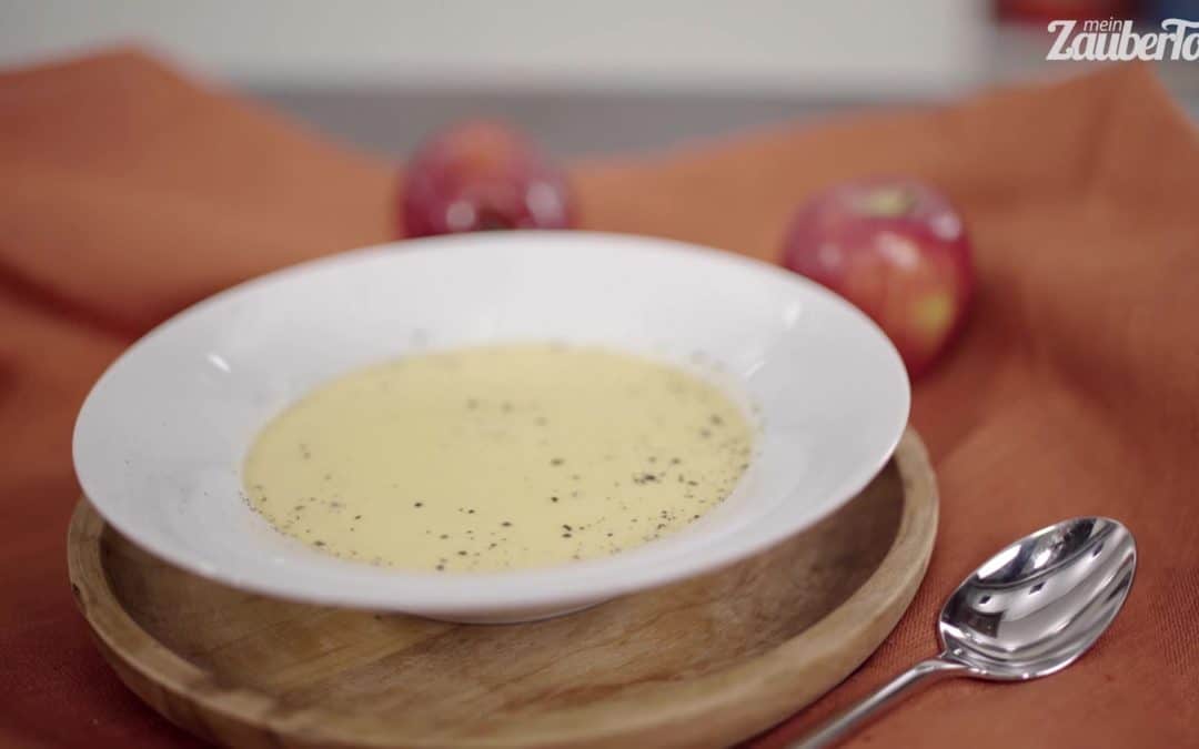 Steckrübensuppe mit Apfel