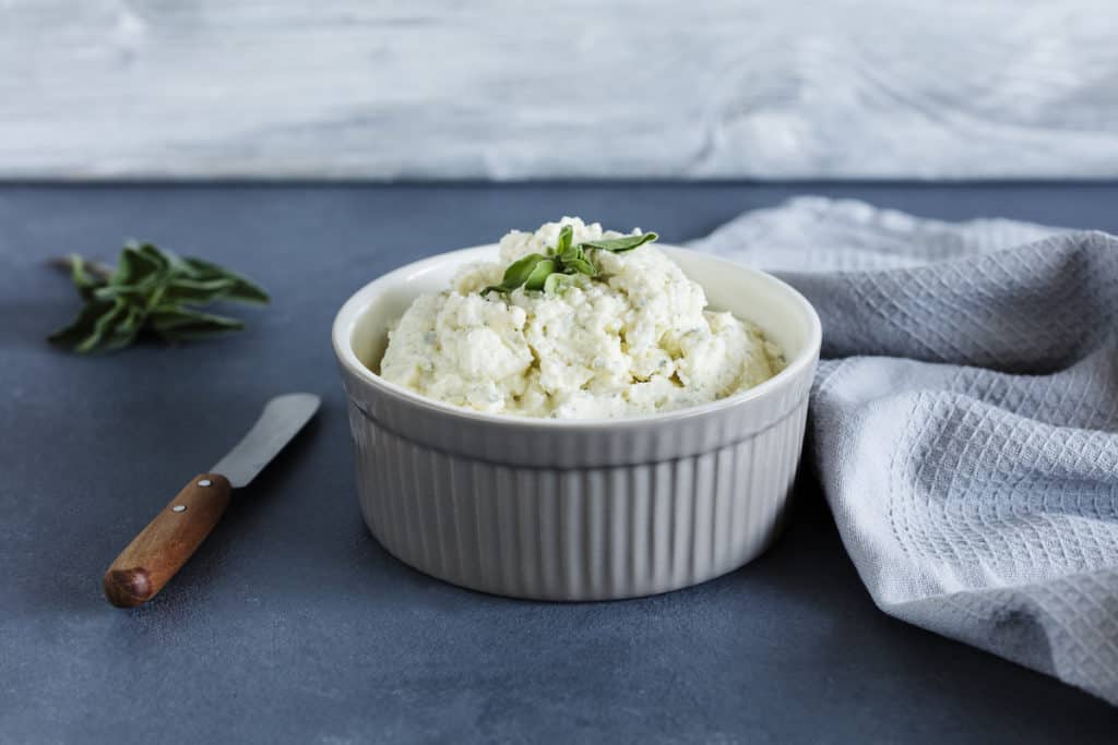 Feta-Dip mit Kräutern – Rezept für den Thermomix®