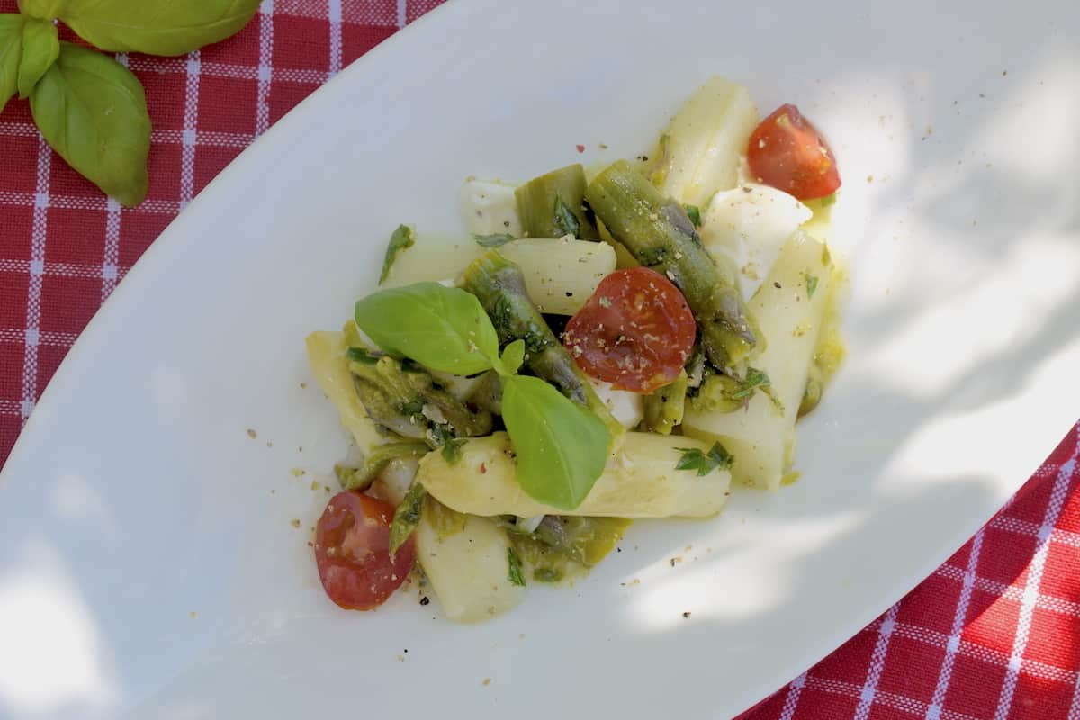 Spargelsalat aus dem Thermomix® – Foto: Nicole Stroschein