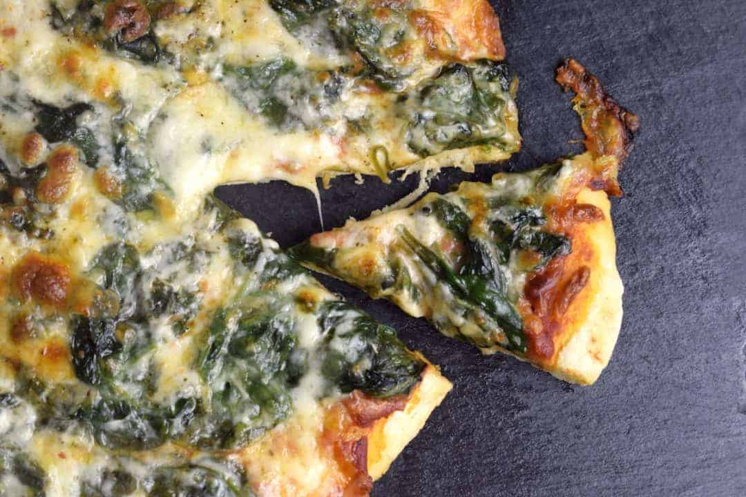 Spinat-Pizza aus dem Thermomix® – Foto: Nicole Stroschein