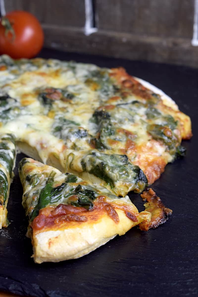 Spinat-Pizza aus dem Thermomix® – Foto: Nicole Stroschein