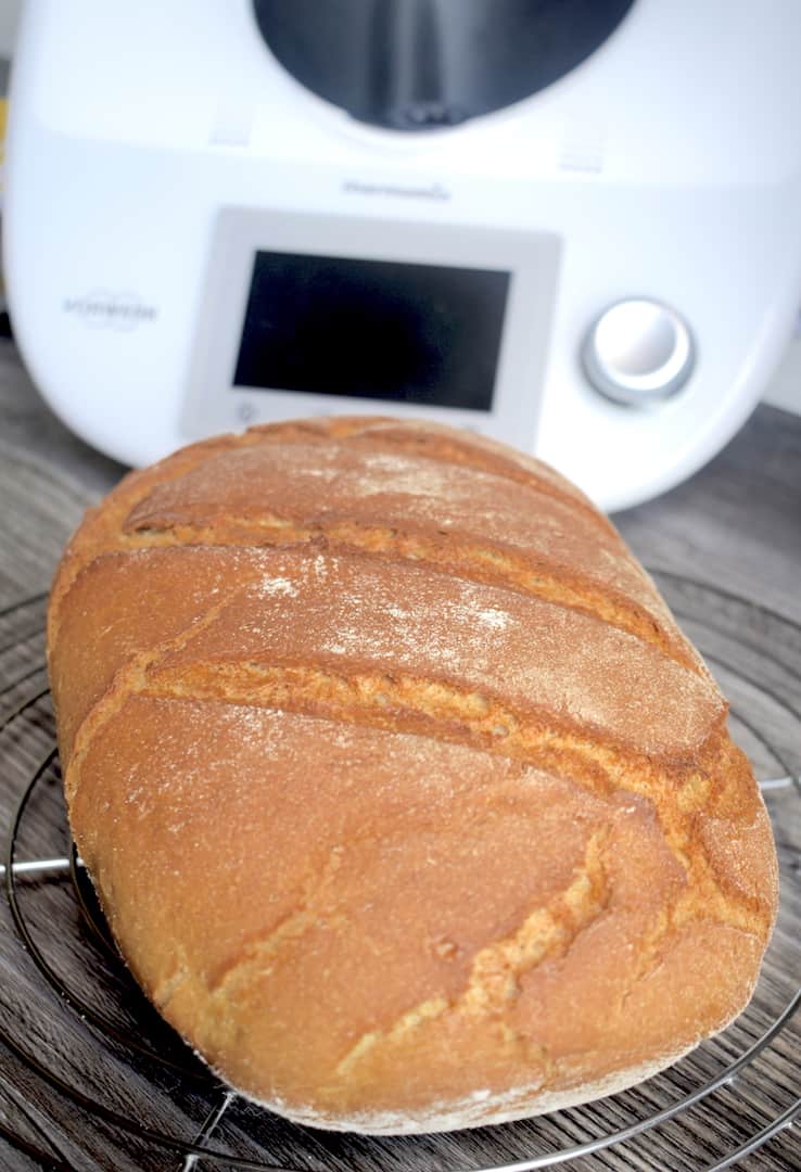 Knuspriges Mischbrot aus dem Thermomix® - mein ZauberTopf