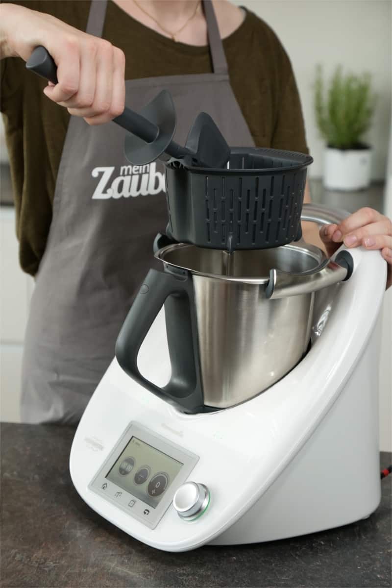 Gareinsatz entfernen Thermomix® - Foto: Anna Gieseler 