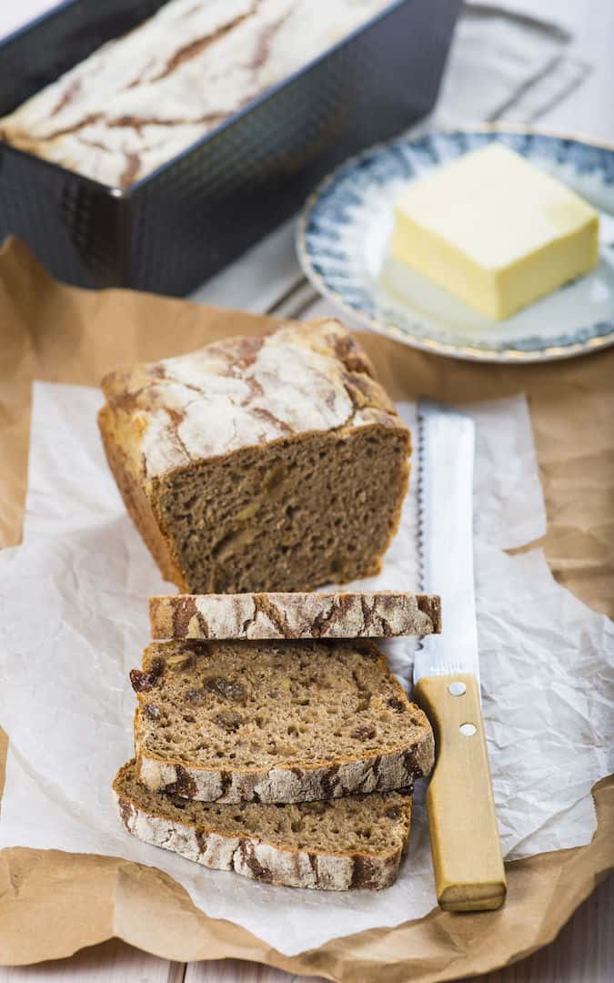 Glutenfreier Pumpernickel aus dem Thermomix® – Foto: Sophia Handschuh