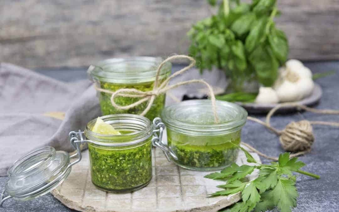 Kräuterpesto