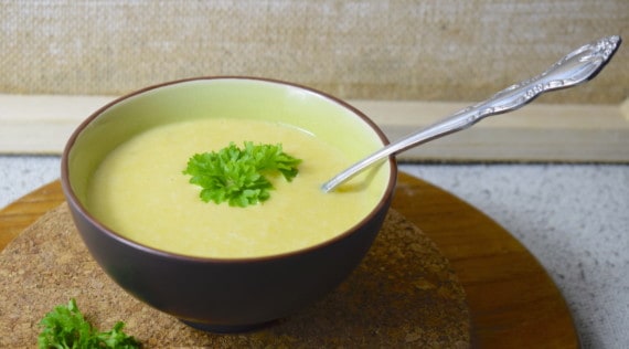 Maiscremesuppe aus dem Thermomix® – Foto: Nicole Stroschein