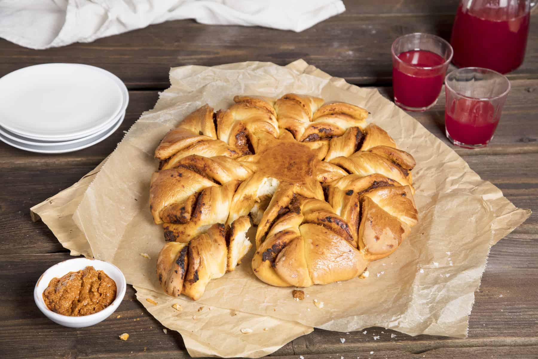 Würzige Brotblume mit Pesto – Rezept für den Thermomix®