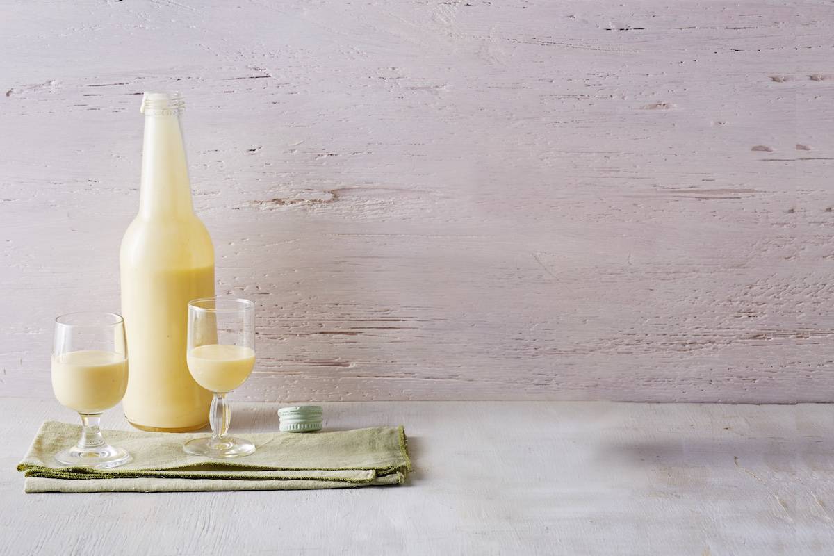 Eierlikör mit ganzen Eiern – Rezept für den Thermomix® Eierlikör mit ganzen Eiern – Rezept für den Thermomix®