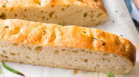 Rosmarin-Zitronen-Focaccia aus dem Thermomix® – Foto: Sophia Handschuh