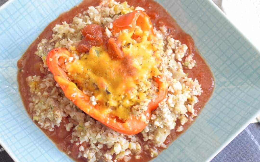 Gefüllte Paprika mit Blumenkohl-Reis