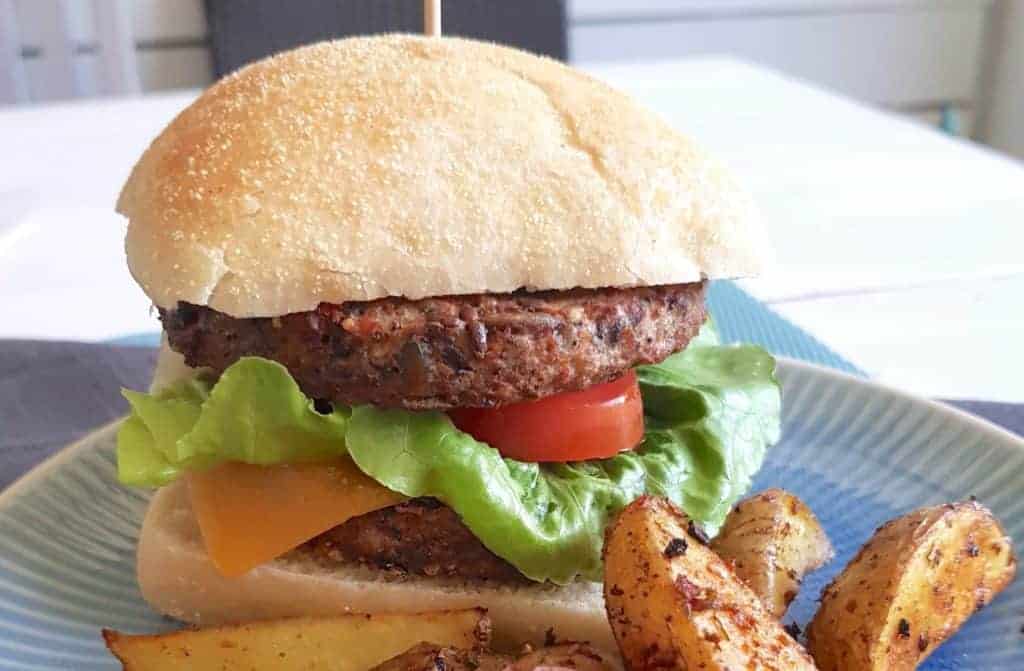 Vegane Burger aus Bohnen, Rezept für den Thermomix® – Foto: Nicole Stroschein
