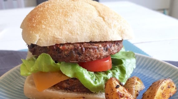 Vegane Burger aus Bohnen, Rezept für den Thermomix® – Foto: Nicole Stroschein