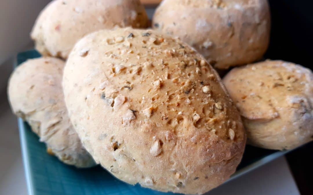 Kernige Sonntagsbrötchen
