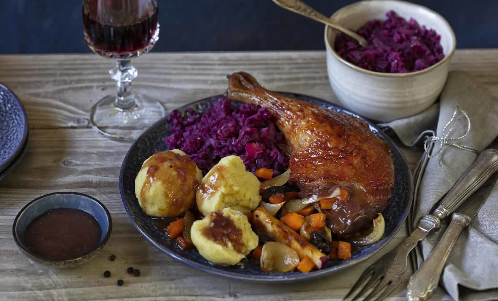 Ente mit Rotkohl, Klößen & Rotweinsoße aus dem Thermomix® – Foto: Frauke Antholz