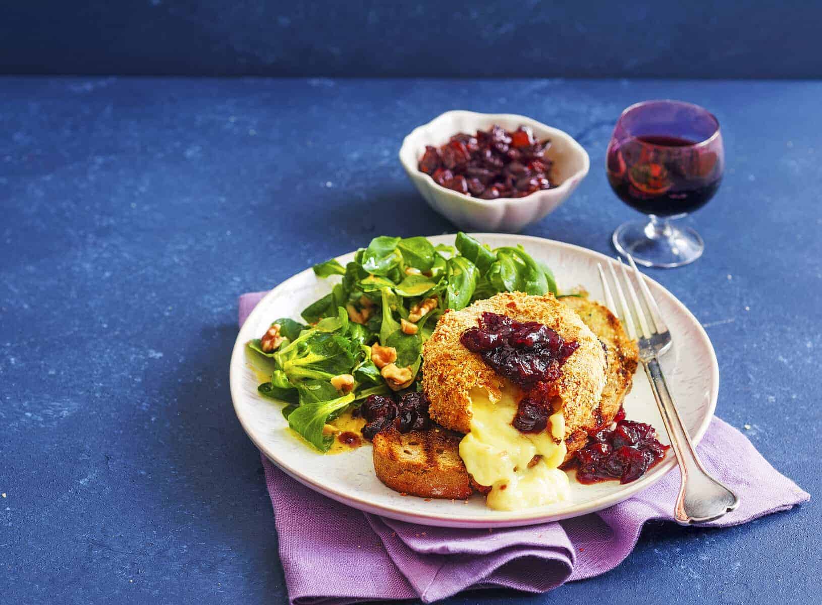 Gebackener Camembert mit Cranberry-Chutney und Feldsalat - mein ZauberTopf