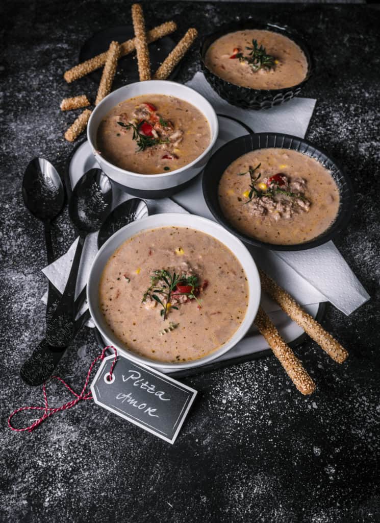 Mein ZauberTopf 2-2019 – Pizza-Suppe aus dem Thermomix® – Foto: Tina Bumann