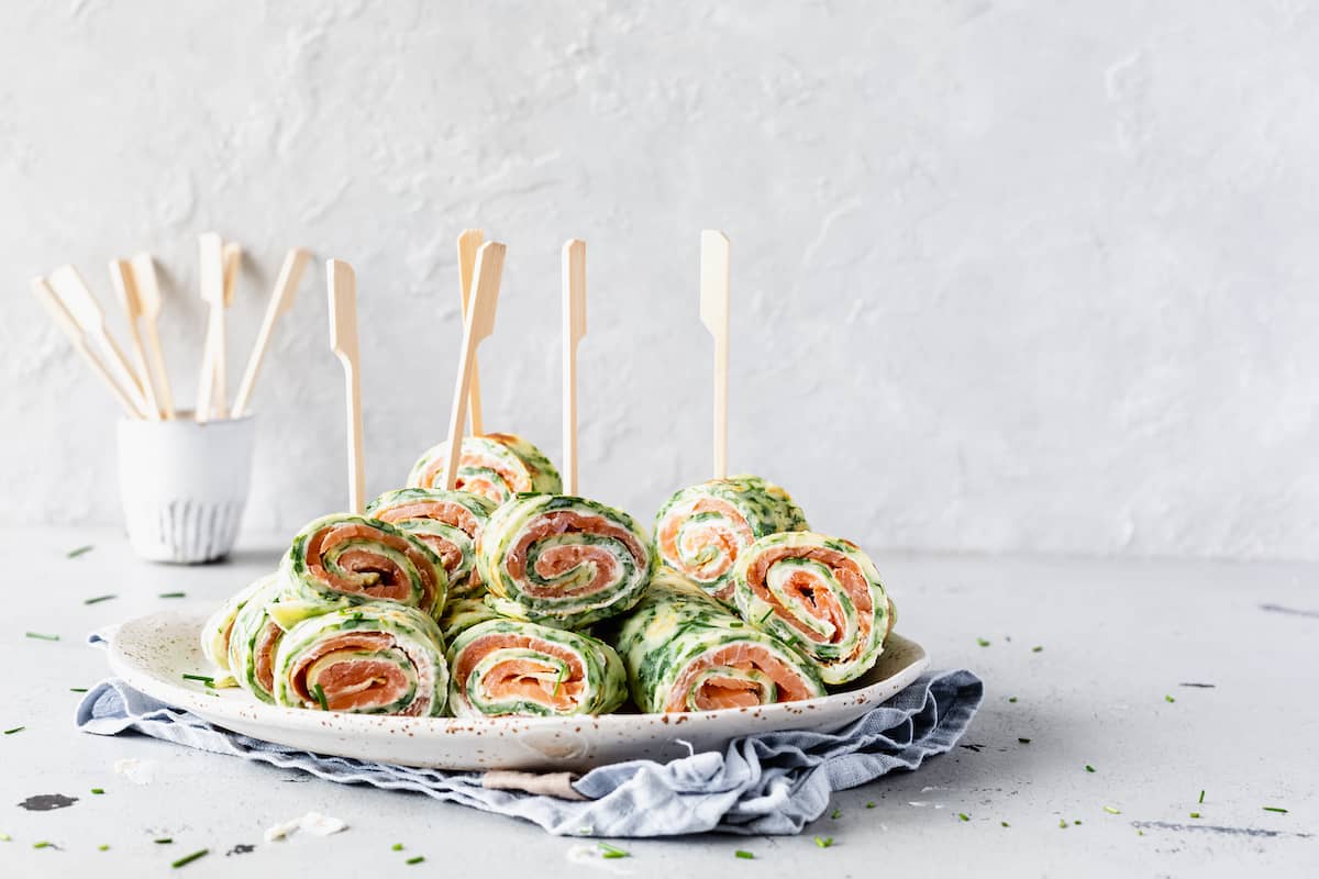 Low Carb: Spinat-Lachs-Rolle in zwei Varianten