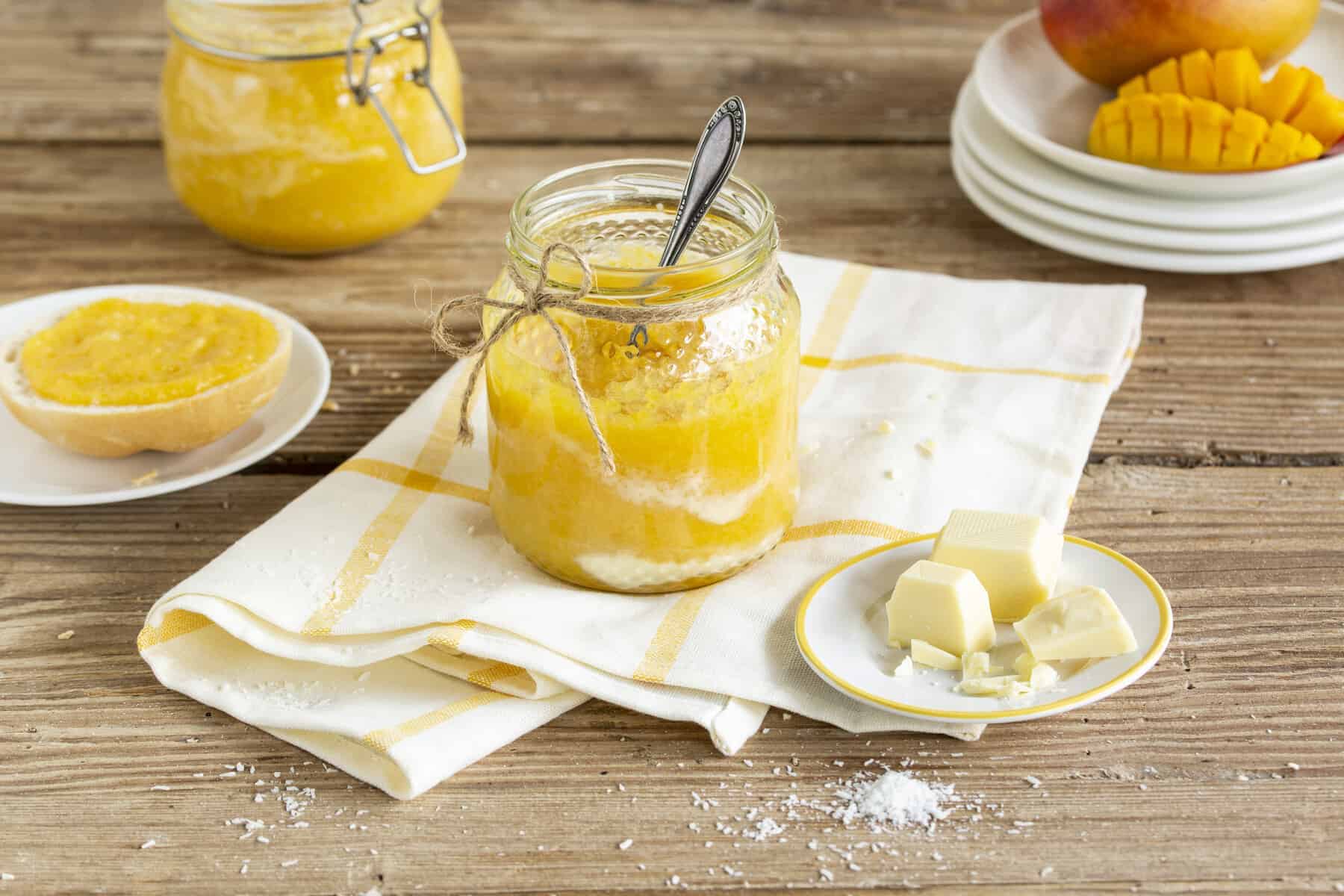 Kokos-Aufstrich mit Mango und weißer Schokolade - ZauberTopf