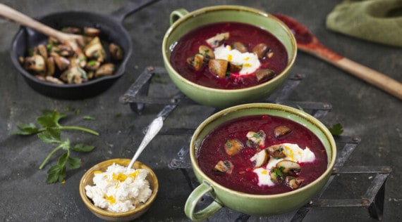 Rote-Bete-Suppe mit Mascarponecreme aus dem Thermomix® - Foto: Frauke Antholz