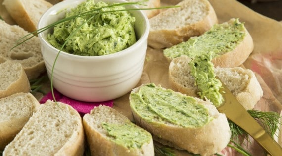 Kräuterbutter aus dem Thermomix® mit der ZauberPrise – Foto: Kathrin Knoll
