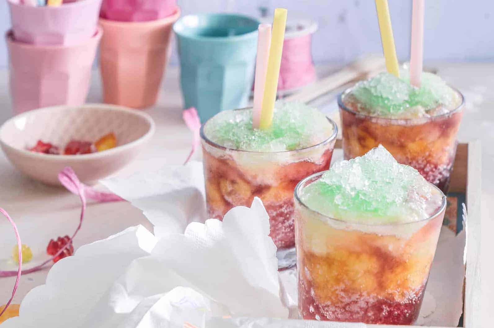 Bunter Regenbogen-Slushie mit dem Thermomix® – Foto: Tina Bumann