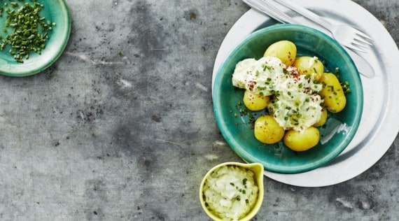 Pellkartoffeln mit Avocado-Aufstrich aus dem Thermomix – Foto: Jorma Gottwald