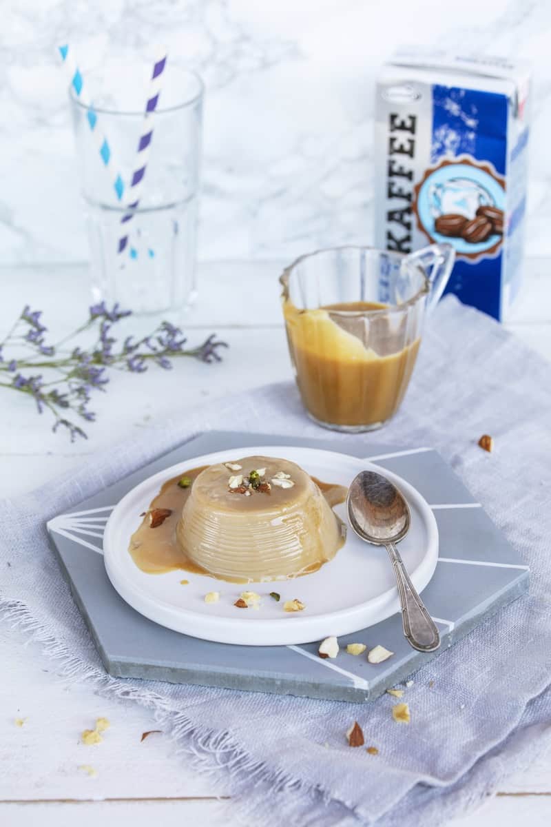 Panna Cotta mit Eiskaffee – Foto: Kathrin Knoll