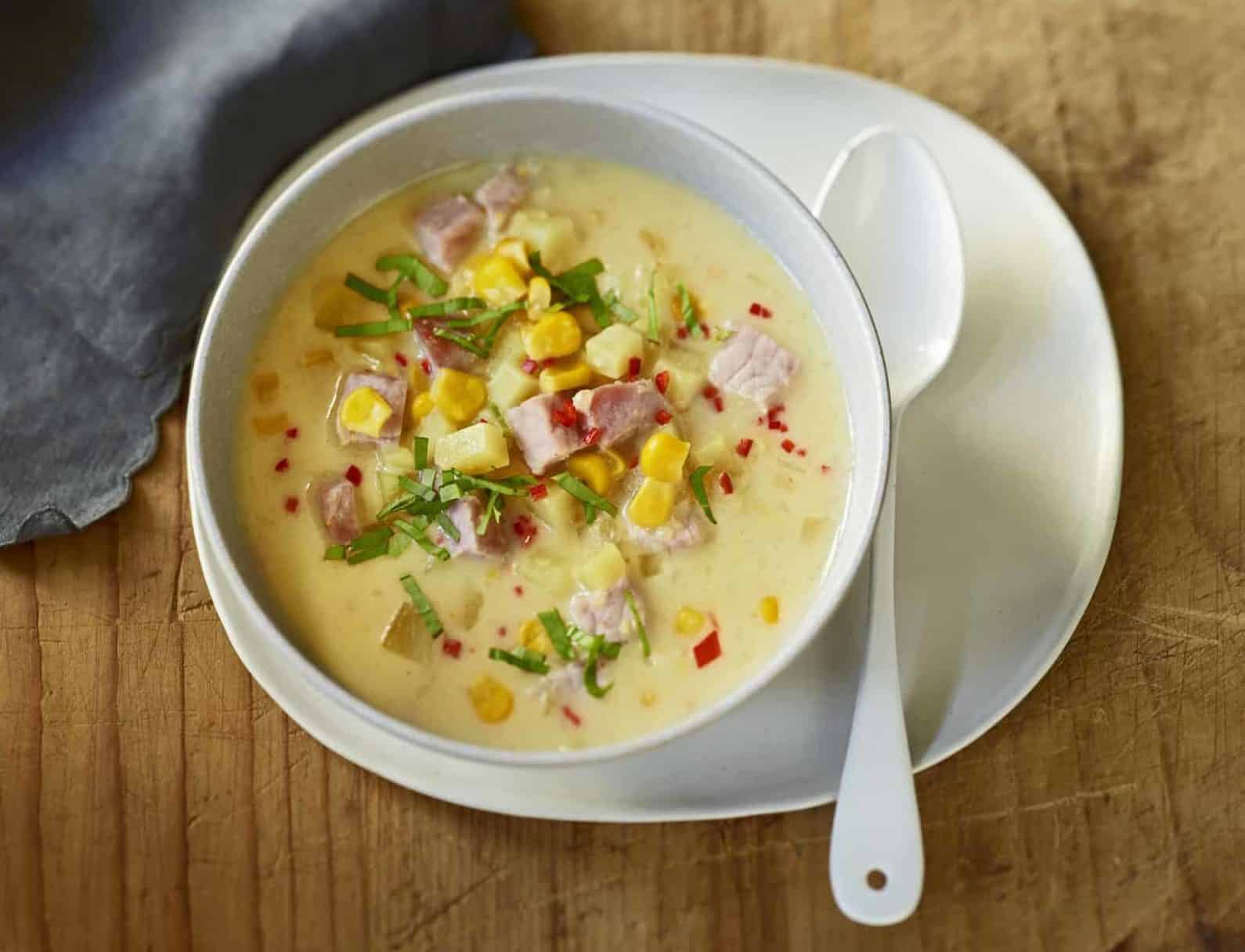 Kartoffelcremesuppe mit Mais und Kasseler – Rezept für den Thermomix®