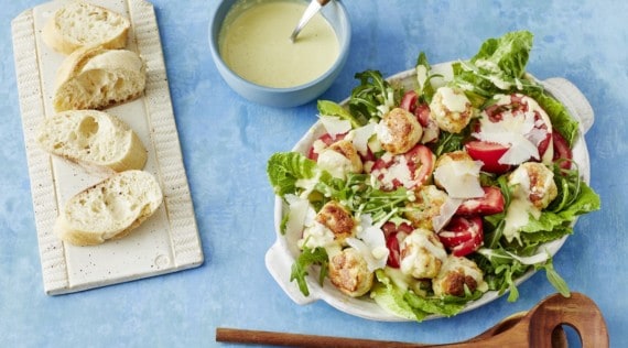 Caesar-Salad mit Hühnchen – Foto: Jorma Gottwald