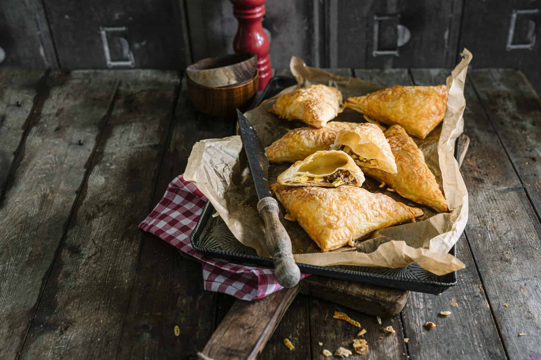 Blätterteigtaschen mit Hack