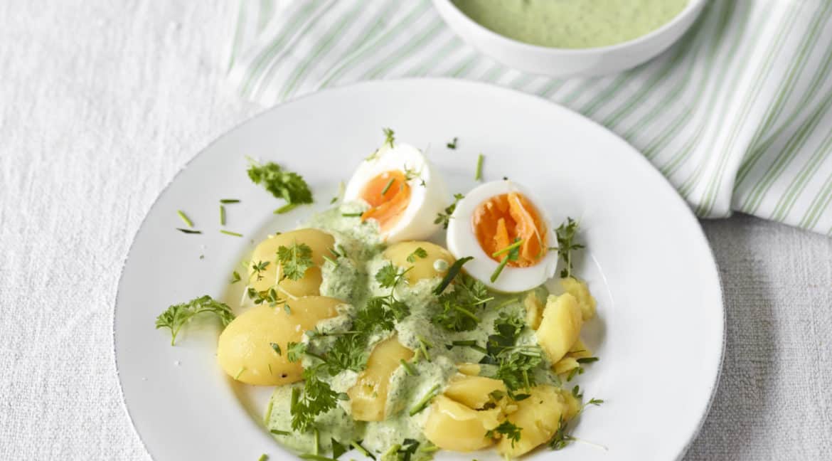 Frankfurter grüne Soße mit Kartoffeln und Ei