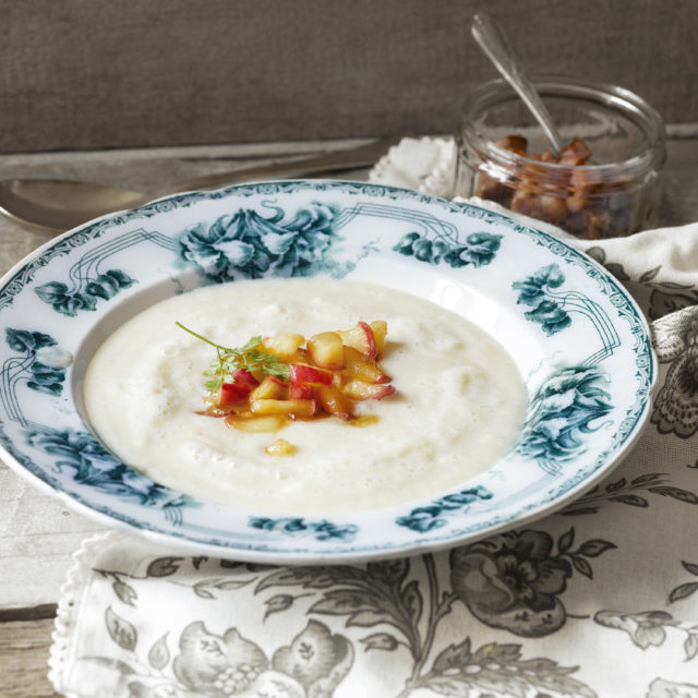 Selleriesuppe mit Apfel – Rezept für den Thermomix®