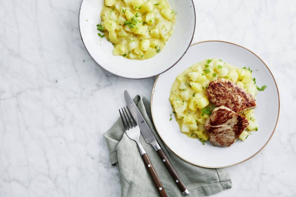 Schweineschnitzel mit Kohlrabi-Kartoffel-Gemüse – Foto: Jorma Gottwald