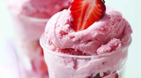 Erdbeer-Eis mit dem Thermomix® – Foto: Shutterstock.com/Liv friis-larsen