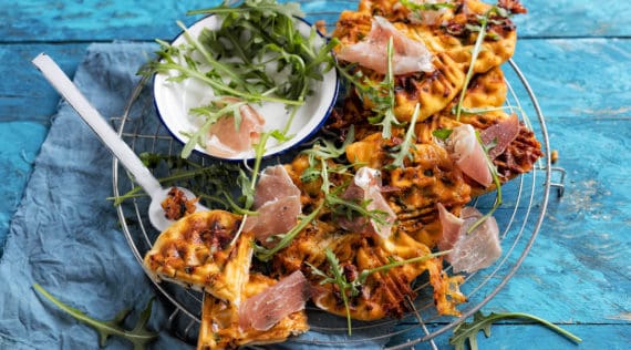 Schnelle Pizzawaffeln mit dem Thermomix® – Foto: Frauke Antholz