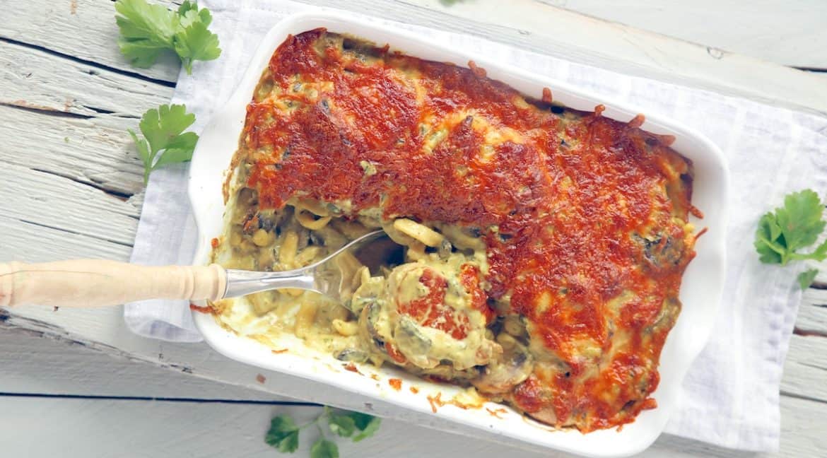 Spätzle-Gratin mit Schweinemedaillons