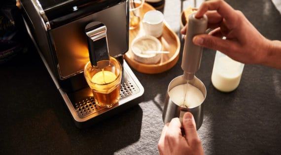Gewinne eine Esperto Caffee von Tchibo
