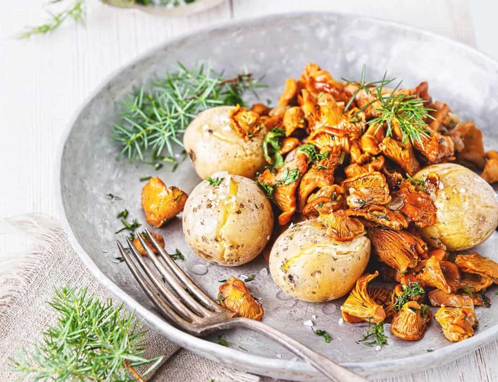 Kanarische Kartoffeln – Papas Arrugadas mit Pfifferlingen mit dem Thermomix® – Foto: shutterstock