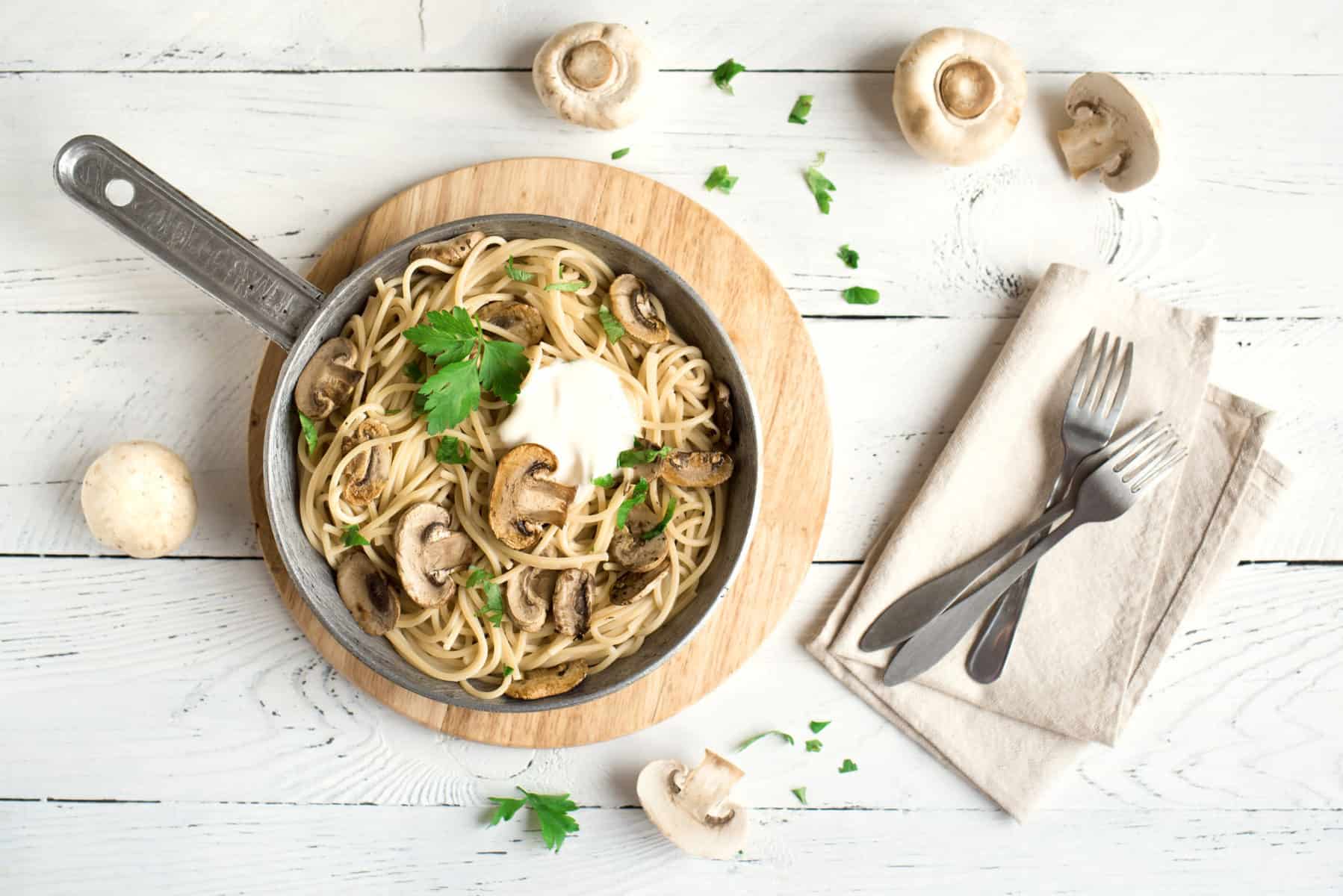 Spaghetti in Champignon-Rahmsoße