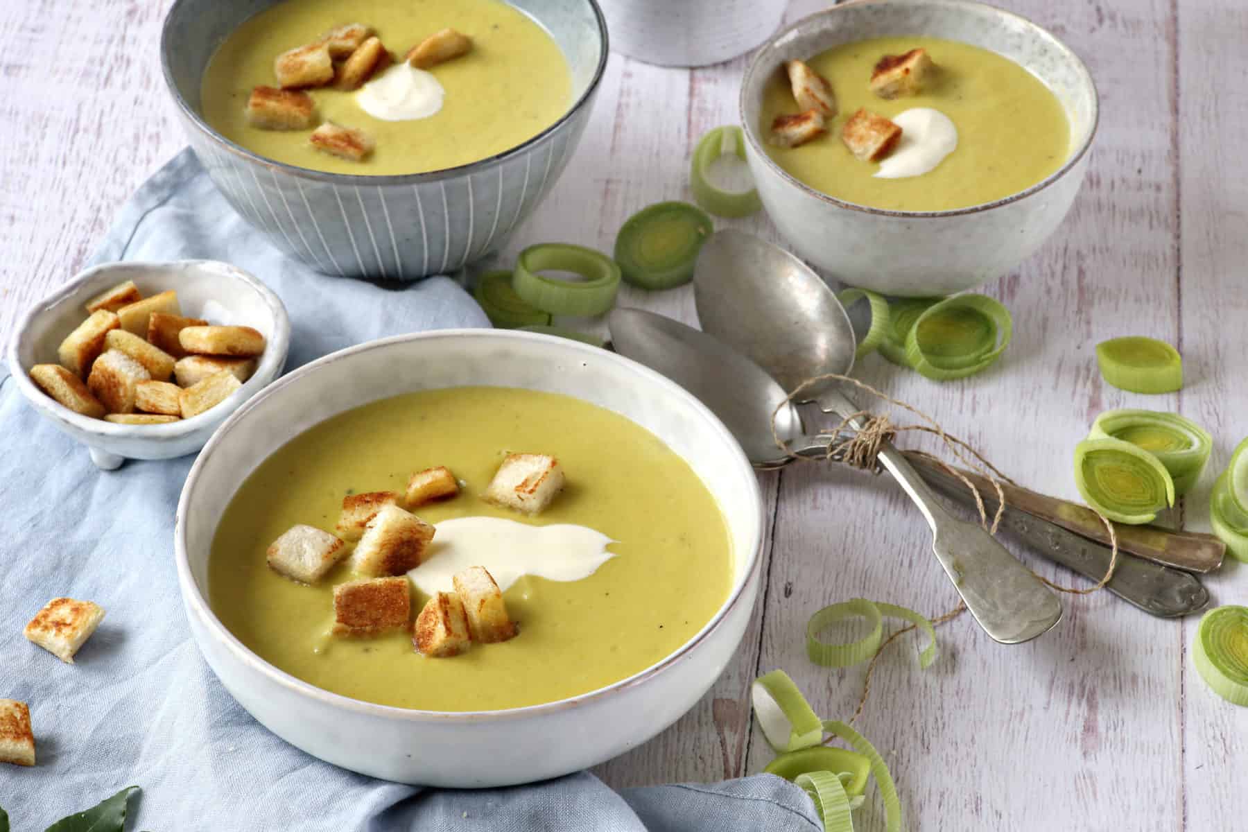 Lauchremesuppe mit Crème fraîche – Rezept für den Thermomix®