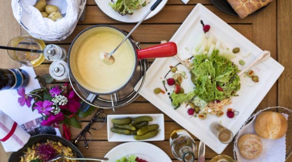 Das perfekte Käsefondue mit dem Thermomix® – Foto: gettyimages / laurenepbath