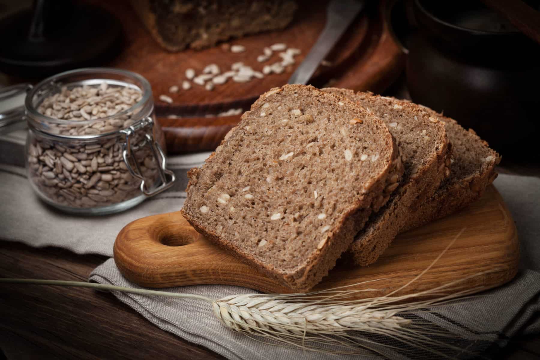 Fitnessbrot mit dem Thermomix® – Foto: gettyimages / arfo