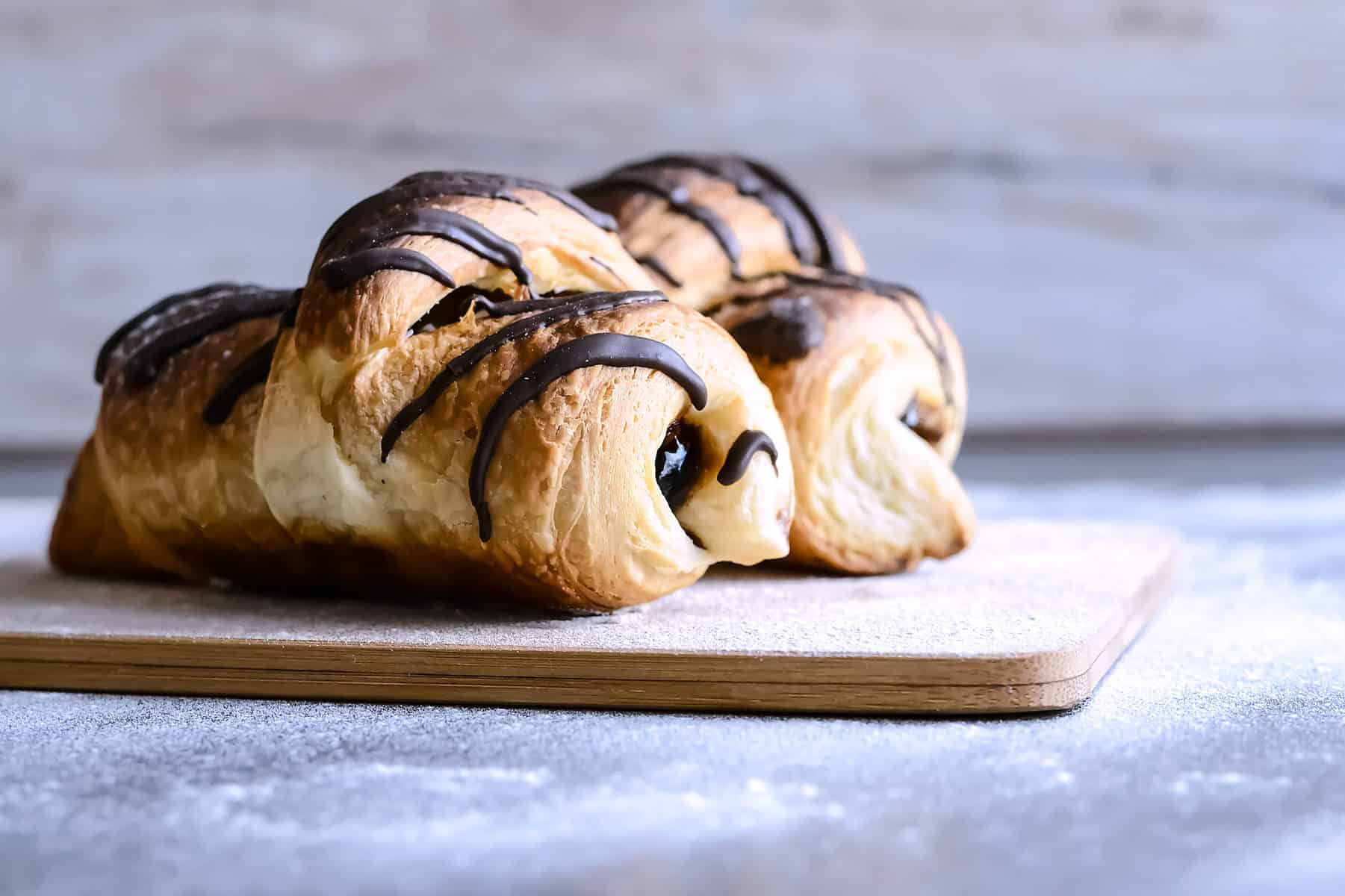 Schoko-Croissants mit dem Monsieur Cuisine – Foto: gettyimages / Kichigin