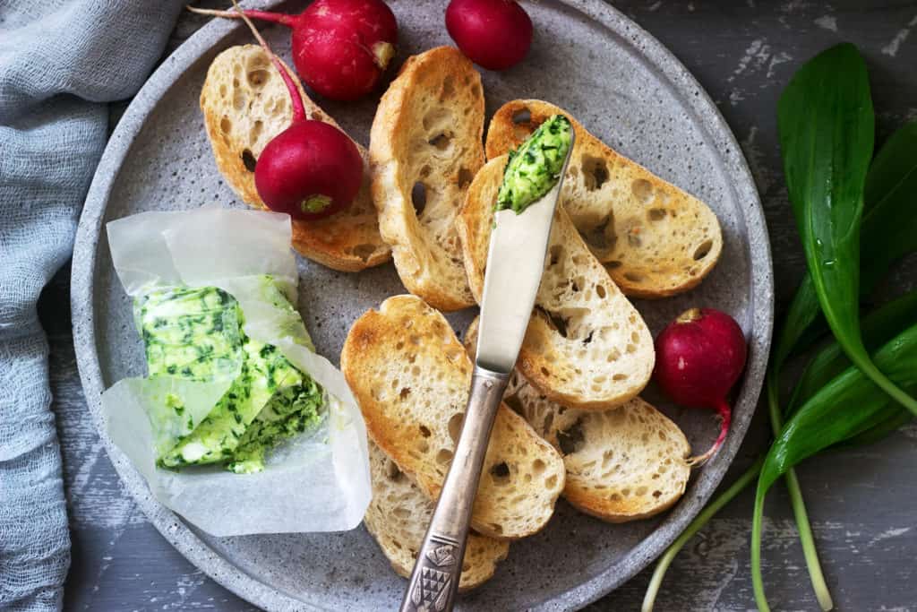 Bärlauchbutter mit dem Thermomix® – Foto: gettyimages / Janna Danilova