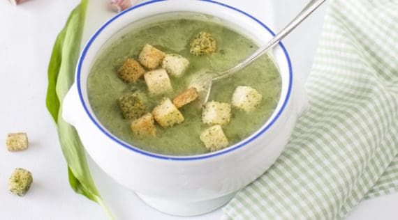 Bärlauchsuppe mit dem Thermomix® – Foto: gettyimages / gaffera