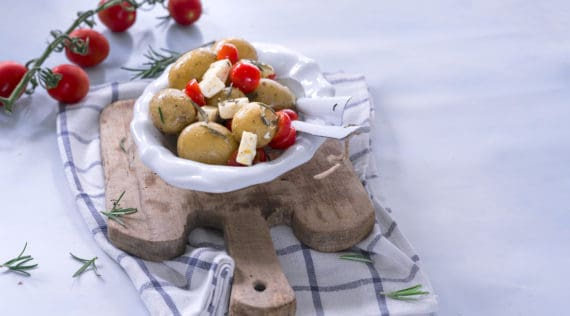 Rosmarin-Kartoffeln mit Feta aus dem Varoma® - Foto: Tina Bumann