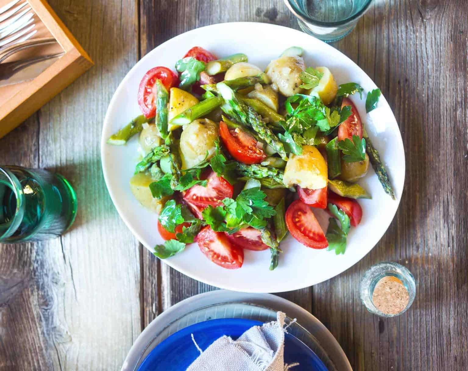 Kartoffelsalat mit Spargel