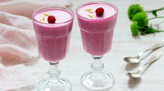 Beerenmousse aus dem Thermomix® – Foto: gettyimages / Janna Danilova